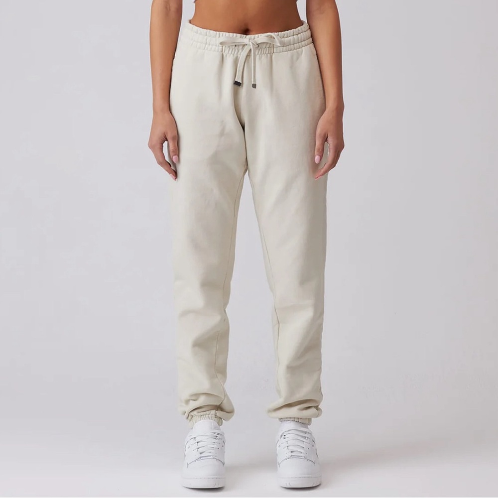 Talentless Women’s Sweatpants in Bone